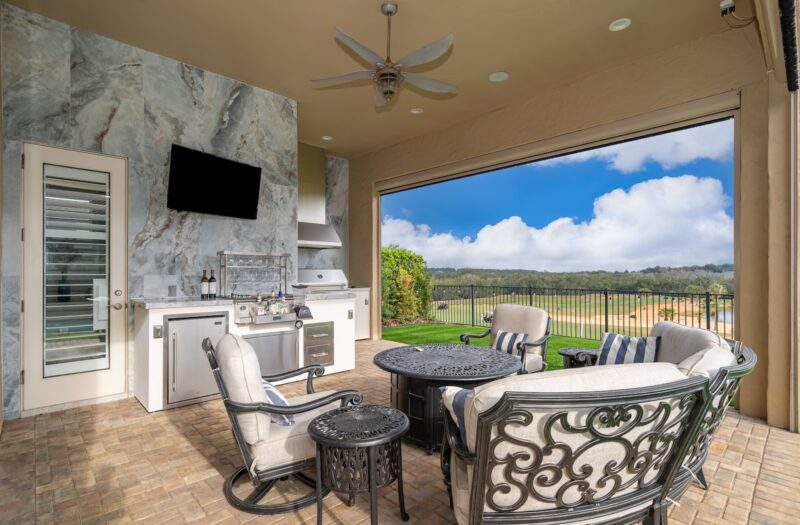 Outdoor Living Room/Kitchen